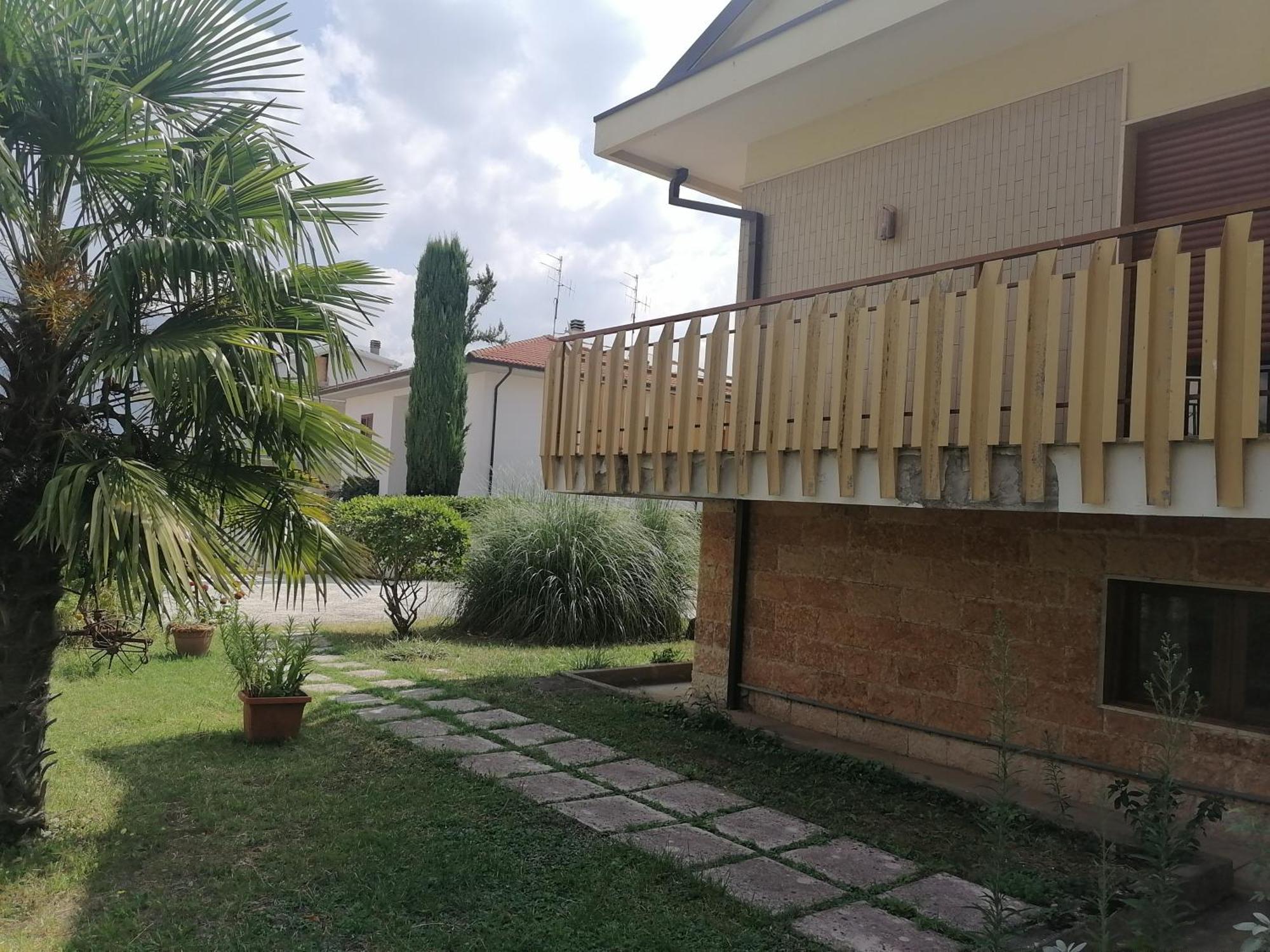 B&B Villaggio Sole Sulmona Eksteriør billede
